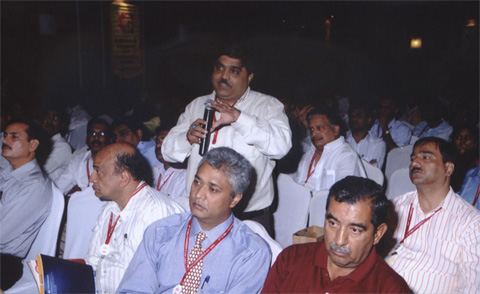 Sri Chetan Shah raising a point during the technical session